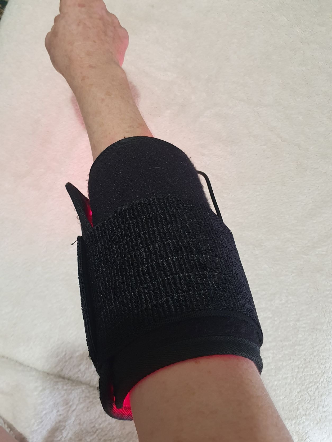How Does Photobiomodulation Therapy Help with Pain & Recovery?